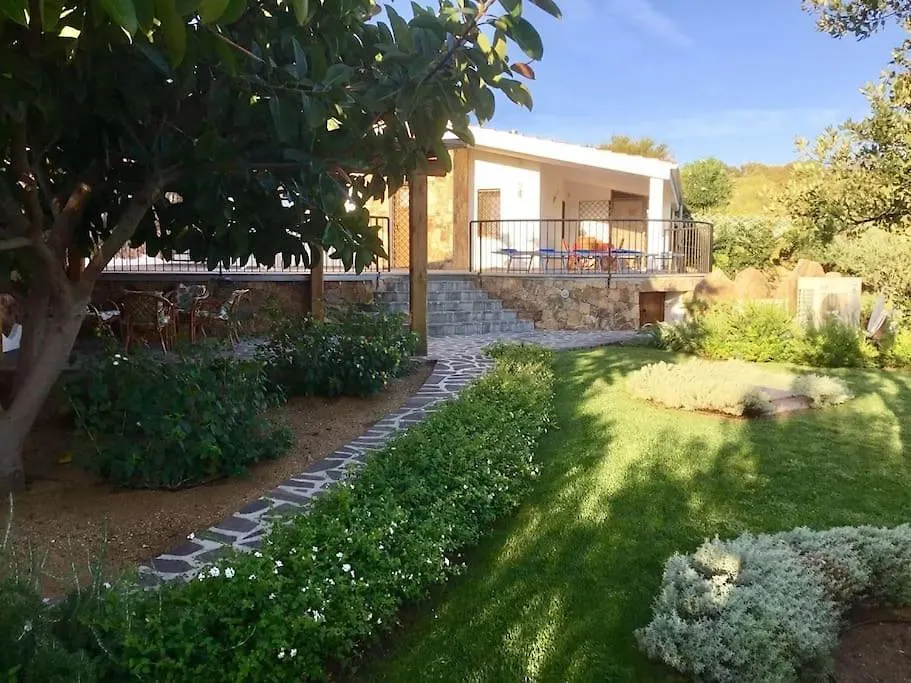סאן תאודורו Villa With Pool, Garden And Sea View 0*, סאן תאודורו