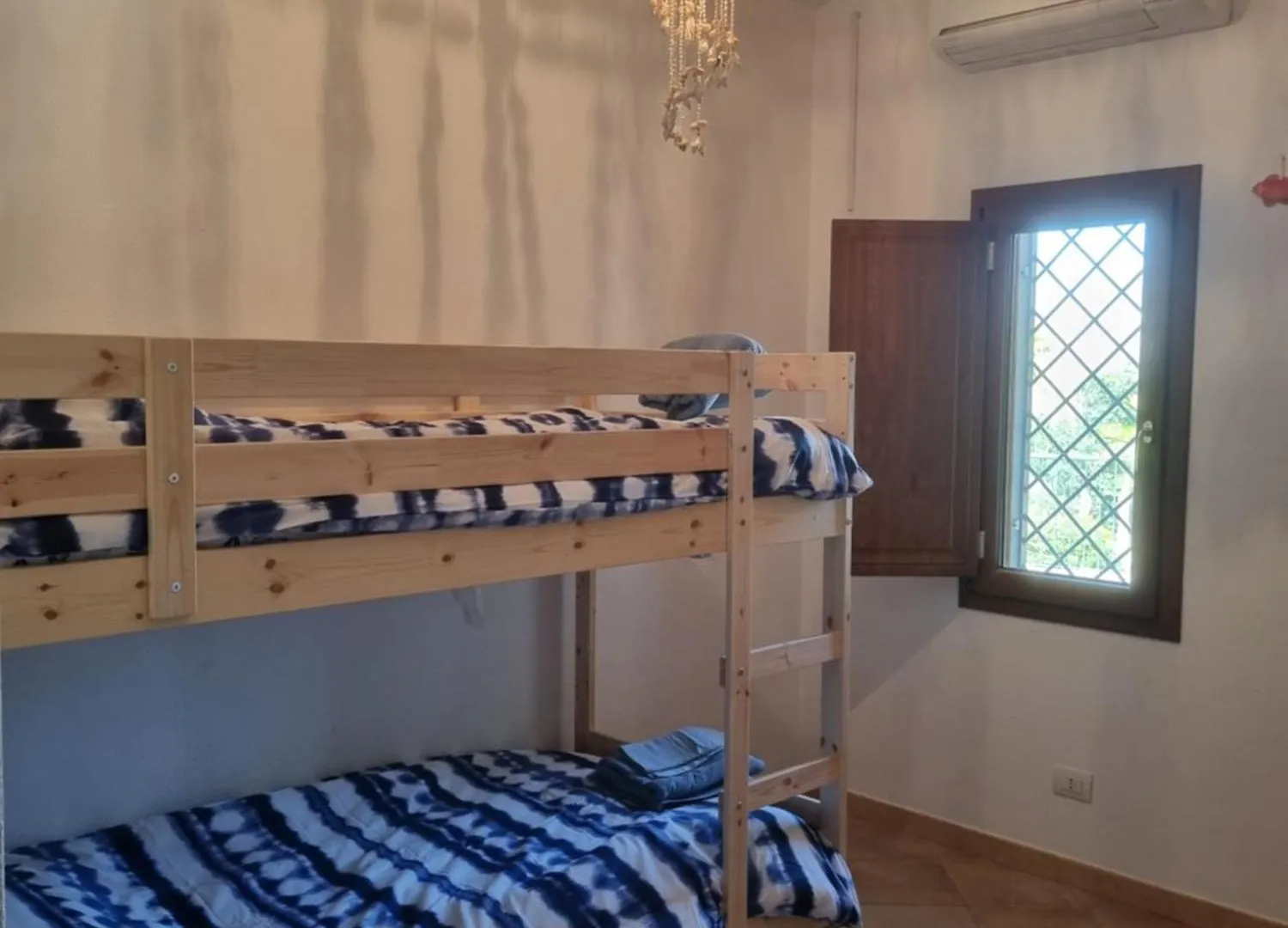 סאן תאודורו Villa With Pool, Garden And Sea View